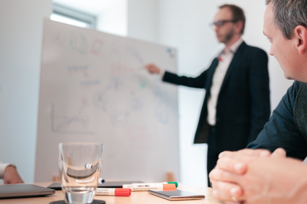 Unser Team beim effektiven Projektmanagement – Strategien entwickeln, die funktionieren.